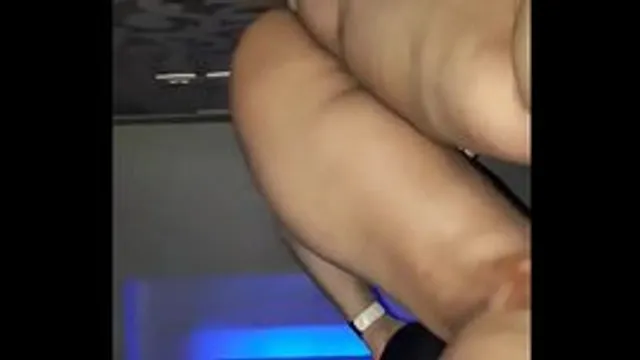 سكس بدوي خليجي - تتناك ع الواقف في الديسكو - سكس عربي