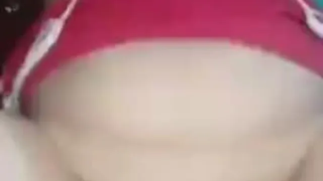 مصرية بتتنطط على الزبر مثل اللعبة