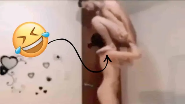 سكس غريب ومضحك هههههه - xnxx