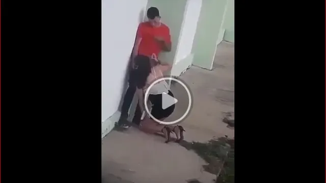 سكس مصري من الأشرفية - شرموطة بتمص زبره في الحديقة ويقذف - تصوير سكس مسرب