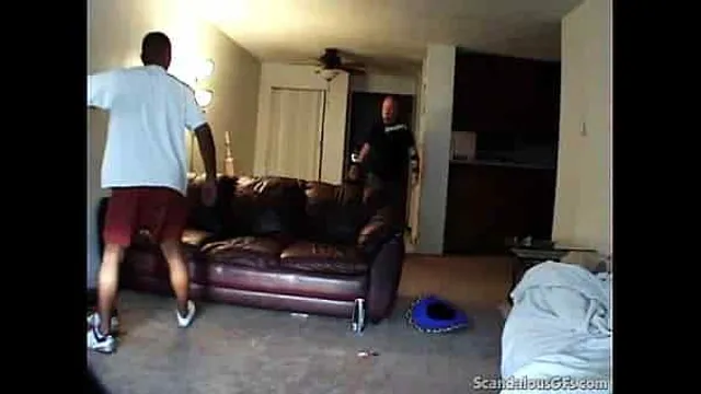 مقطع سكس خيانة ضحكني هههههههه